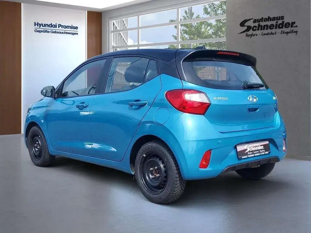 Gebraucht Hyundai i10 Comfort 84 PS (61 kW) 2023 Aqua turquoise Kleinwagen