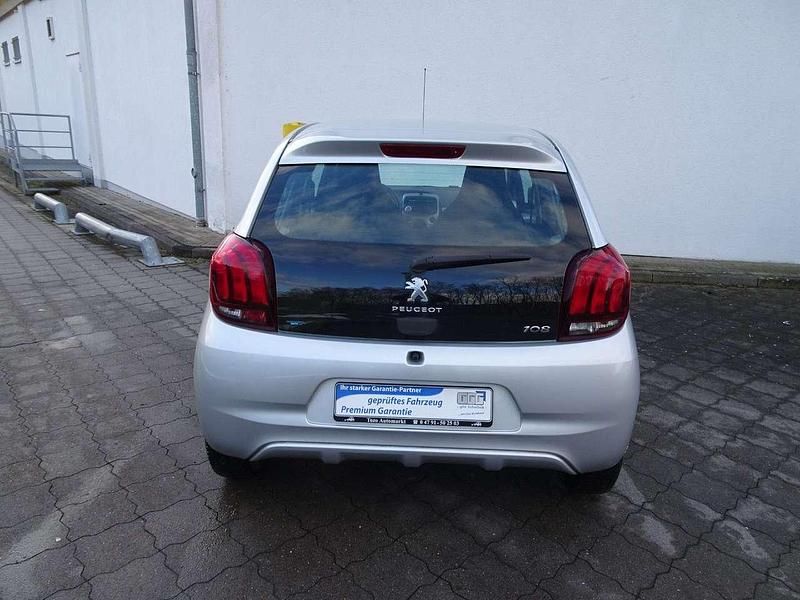 Gebraucht Peugeot 108 Active 69 PS (50 kW) 2017 Grau Kleinwagen