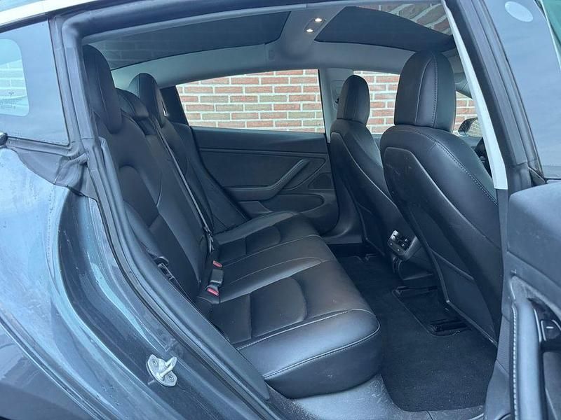 Gebraucht Tesla Model 3 Long Range AWD 258 kW (351 PS) 2019 Grau Limousine