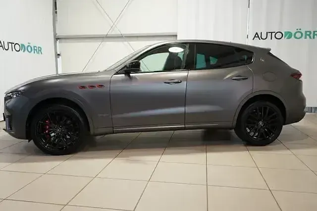 Gebraucht Maserati Levante 350 PS (257 kW) 2021 Grau SUV