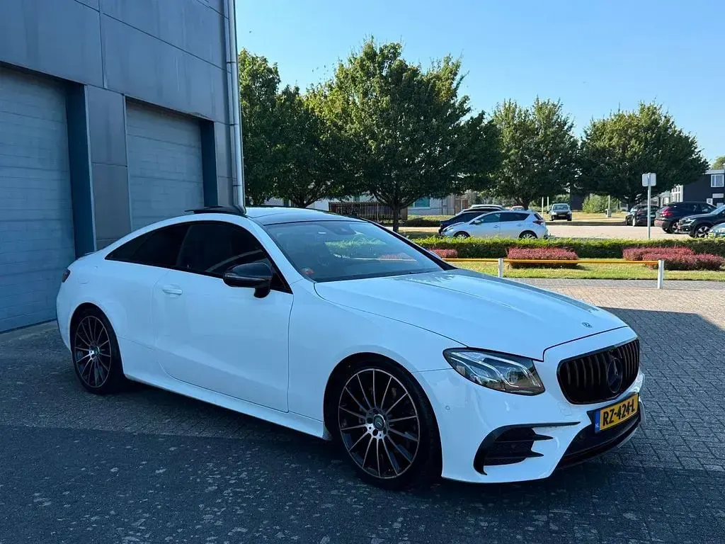 Gebraucht Mercedes E200 AMG Edition 1 184 PS (135 kW) 2017 Weiß Coupé