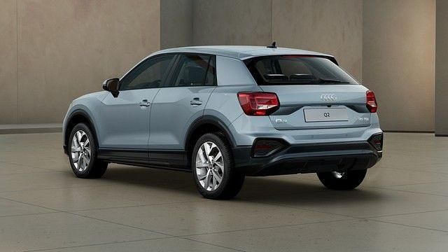 Używany Audi Q2 Advanced 150 KM (110 kW) 2025 Szary SUV