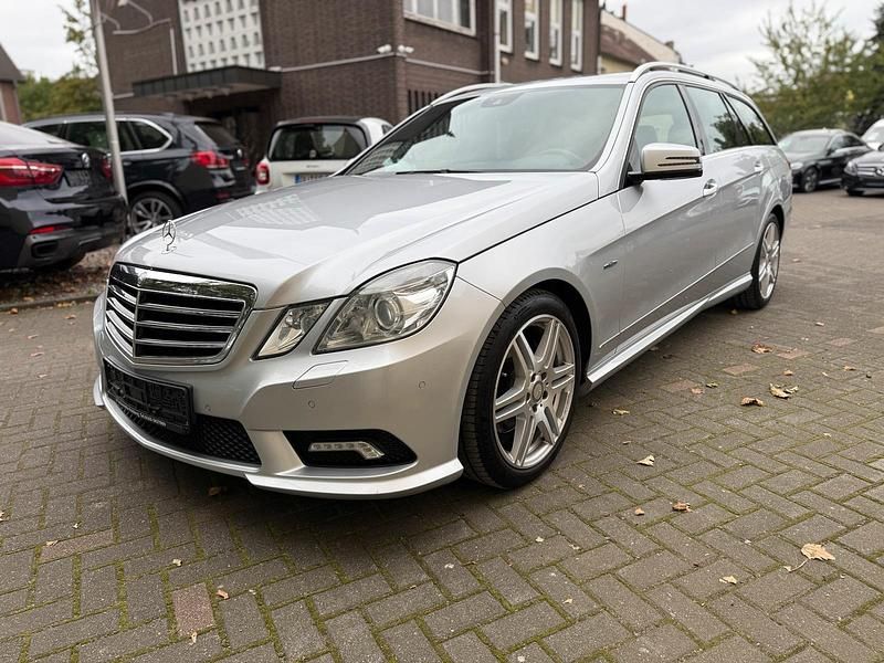 Gebraucht Mercedes E350 AMG 265 PS (194 kW) 2010 Silber Kombi