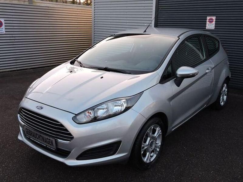 Gebraucht Ford Fiesta SYNC Edition 75 PS (55 kW) 2014 Silber Kleinwagen