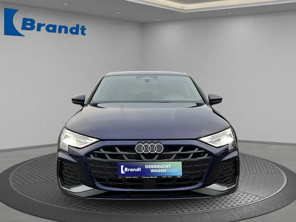 Gebraucht Audi A3 S-Line 204 PS (150 kW) 2025 Blau Limousine