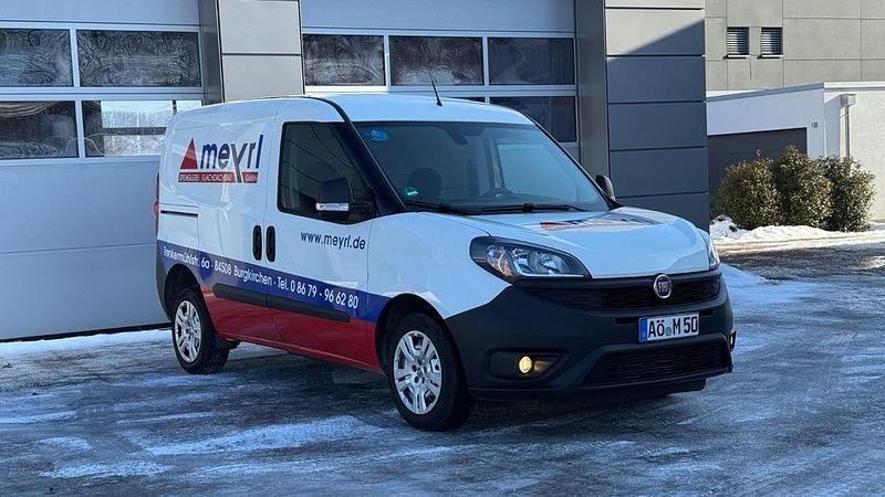 Gebraucht Fiat Doblò 101 PS (74 kW) 2023 Weiß Van / Kleinbus