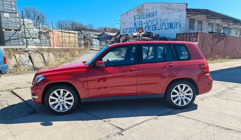 Gebraucht Mercedes GLK220 170 PS (125 kW) 2012 Rot SUV