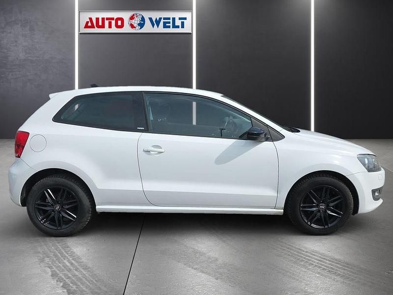 Gebraucht VW Polo 69 PS (50 kW) 2012 Weiß Kleinwagen