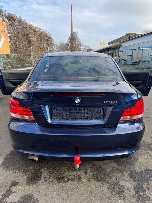 Gebraucht BMW 120 Sport Line 170 PS (125 kW) 2012 Blau Kleinwagen