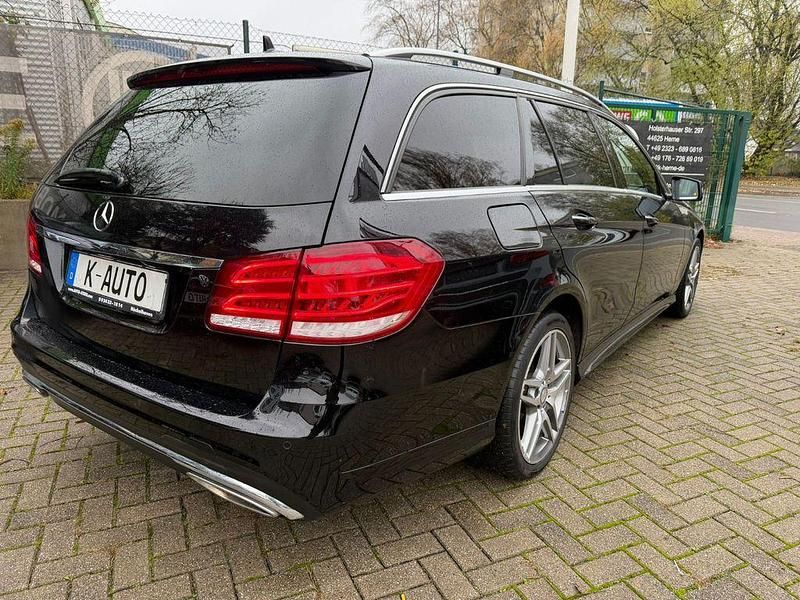 Gebraucht Mercedes E350 AMG 252 PS (185 kW) 2013 Schwarz Kombi