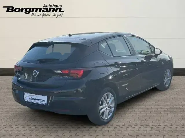 Gebraucht Opel Astra Edition 110 PS (80 kW) 2022 Schwarz Limousine