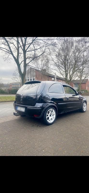 Usata Opel Corsa 60 CV (44 kW) 2004 Nero Utilitaria