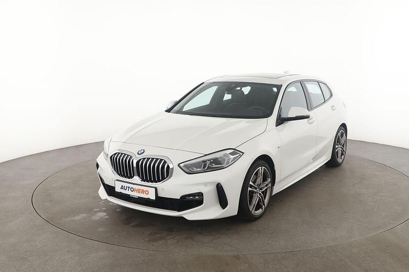 Silber Gebraucht 2020 BMW 118 M Sport Kleinwagen | 22.250 € (Fairer Preis) - Bild 1/3