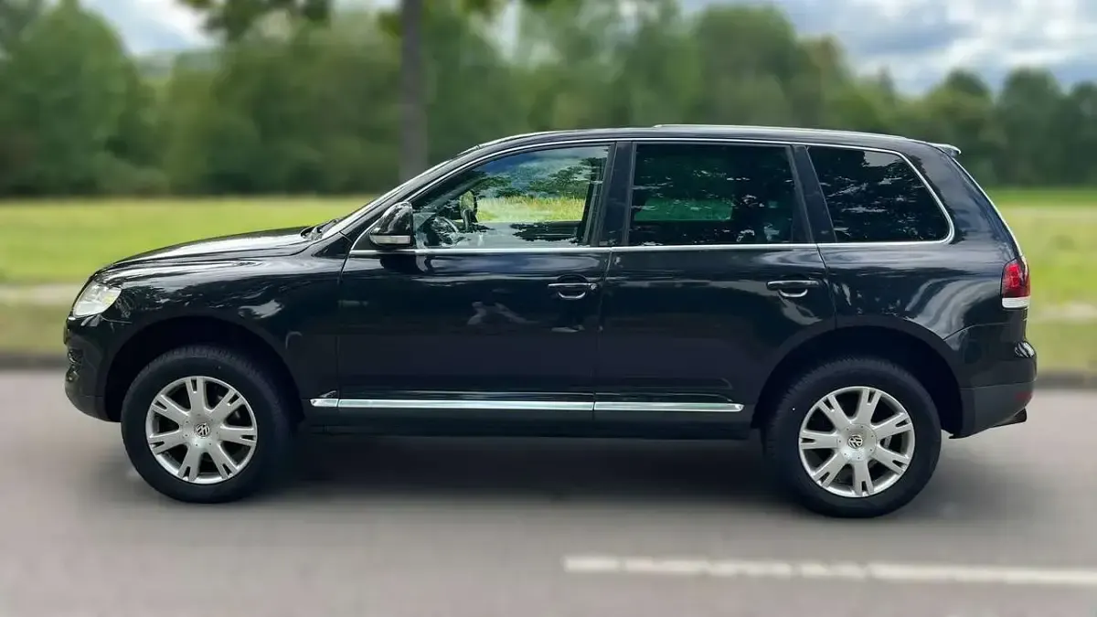 Gebraucht VW Touareg R 174 PS (127 kW) 2008 Black magic pearlescent SUV