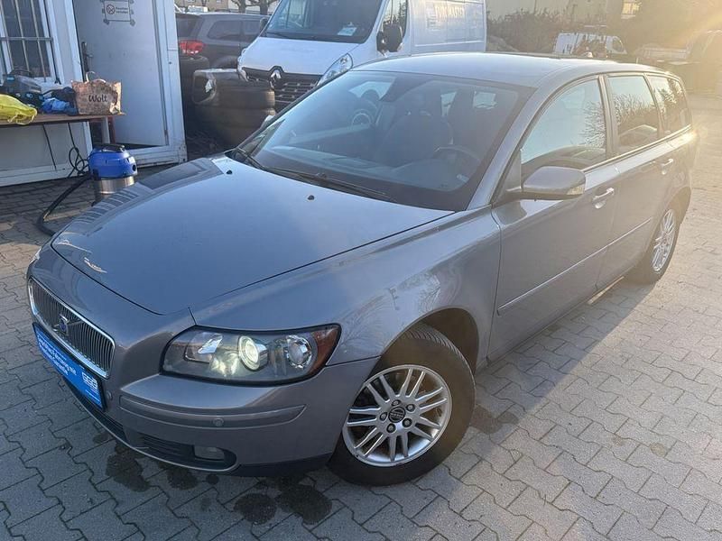 Gebraucht Volvo V50 Momentum 125 PS (91 kW) 2005 Grau Kombi