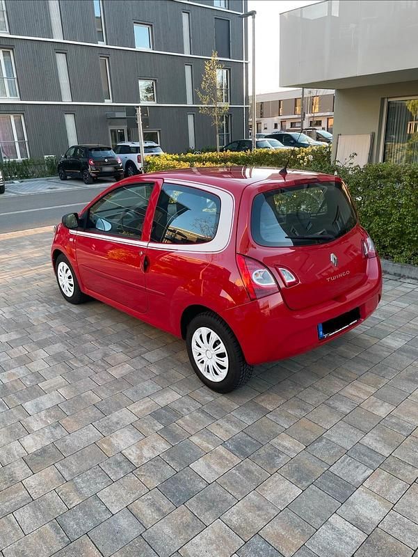Gebraucht Renault Twingo 75 PS (55 kW) 2013 Rot Kleinwagen