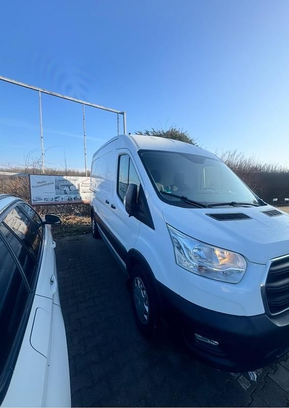 Gebraucht Ford Transit 131 PS (96 kW) 2020 Weiß Van / Kleinbus