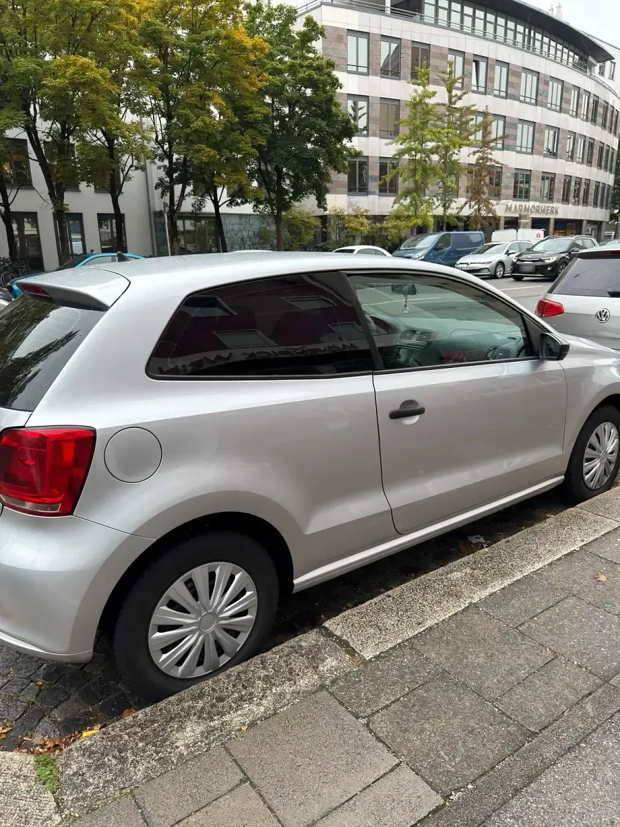 Gebraucht VW Polo 75 PS (55 kW) 2012 Silber Kleinwagen
