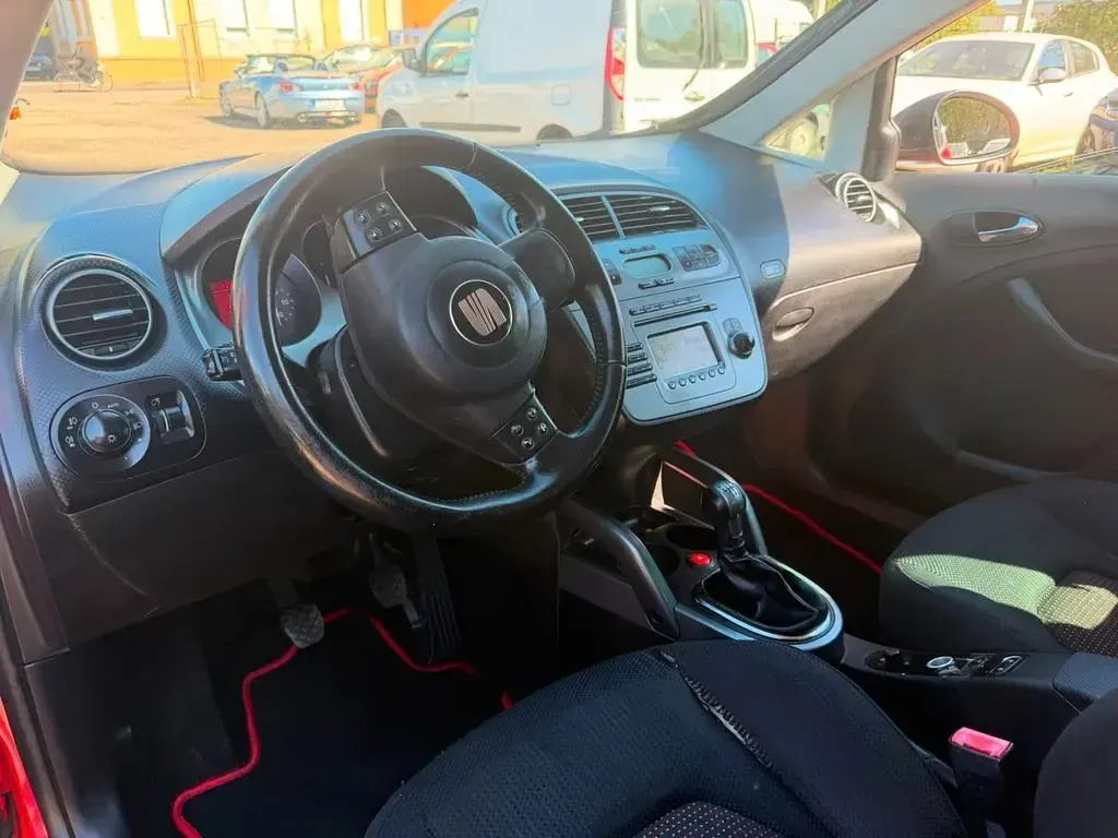 Gebraucht Seat Altea 140 PS (102 kW) 2008 Rot Van / Kleinbus