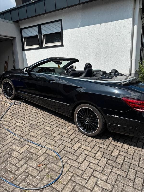 Schwarz Gebraucht 2015 Mercedes E250 Cabrio | 17.500 € (Guter Preis) - Bild 1/4