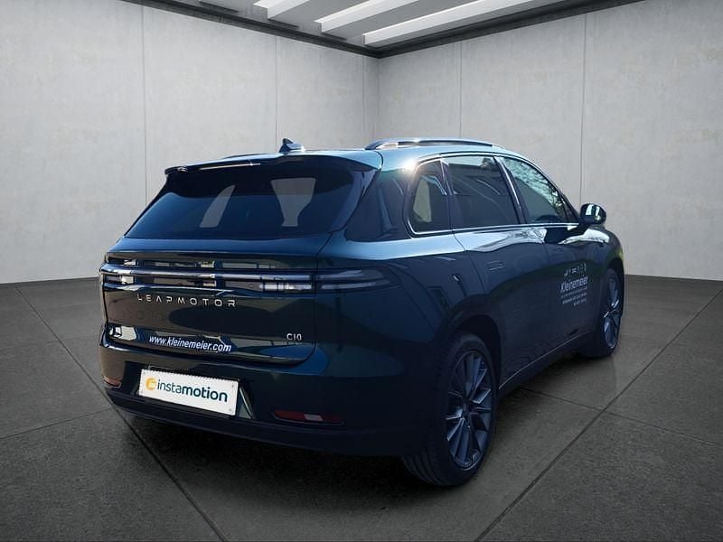 Nouă Leapmotor C10 439 kW (598 CP) 2026 Verde SUV