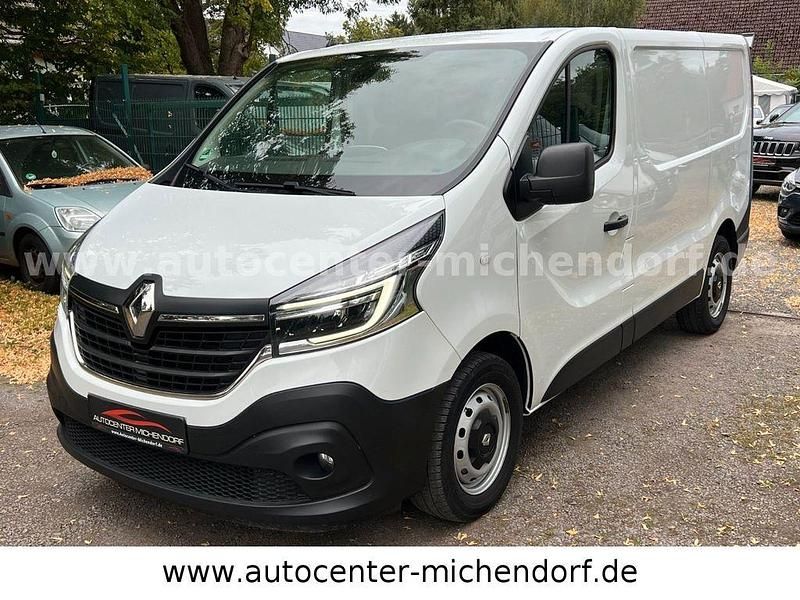Weiß Gebraucht 2020 Renault Trafic Komfort Van / Kleinbus | 18.999 € (Guter Preis) - Bild 1/4