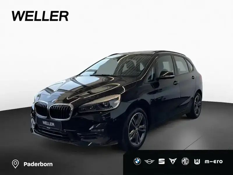 Black sapphire (schwarz) Gebraucht 2020 BMW 220 Active Tourer Performance Van / Kleinbus | 20.990 € (Fairer Preis) - Bild 1/4