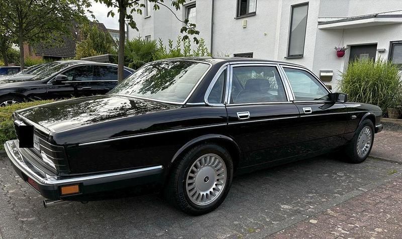Gebraucht Jaguar XJ40 212 PS (155 kW) 1987 Schwarz Limousine