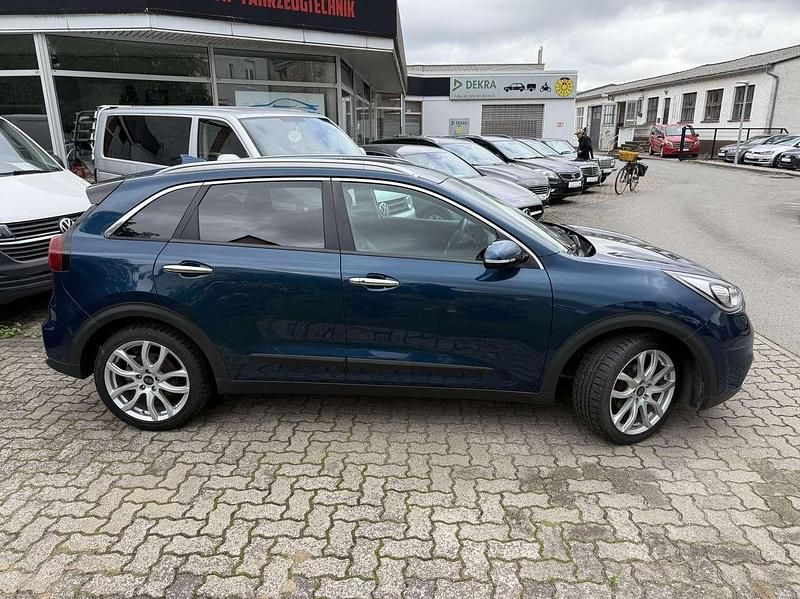 Gebraucht Kia Niro Spirit 105 PS (77 kW) 2018 Ozeanblau met. SUV