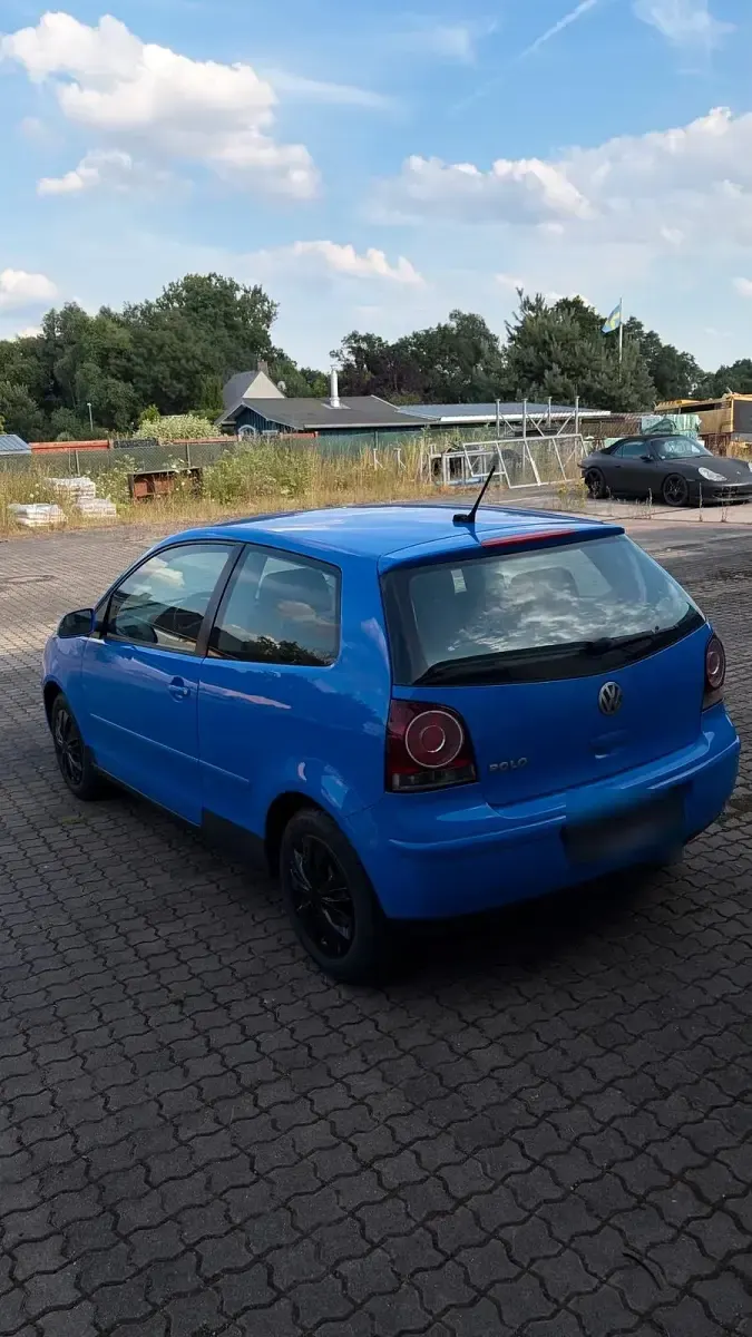 Gebraucht VW Polo 64 PS (47 kW) 2003 Blau Kleinwagen