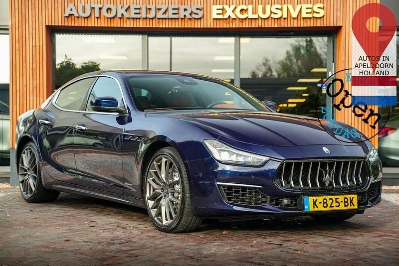 Blau Gebraucht 2018 Maserati Ghibli GranLusso Coupé | 39.900 € - Bild 1/4