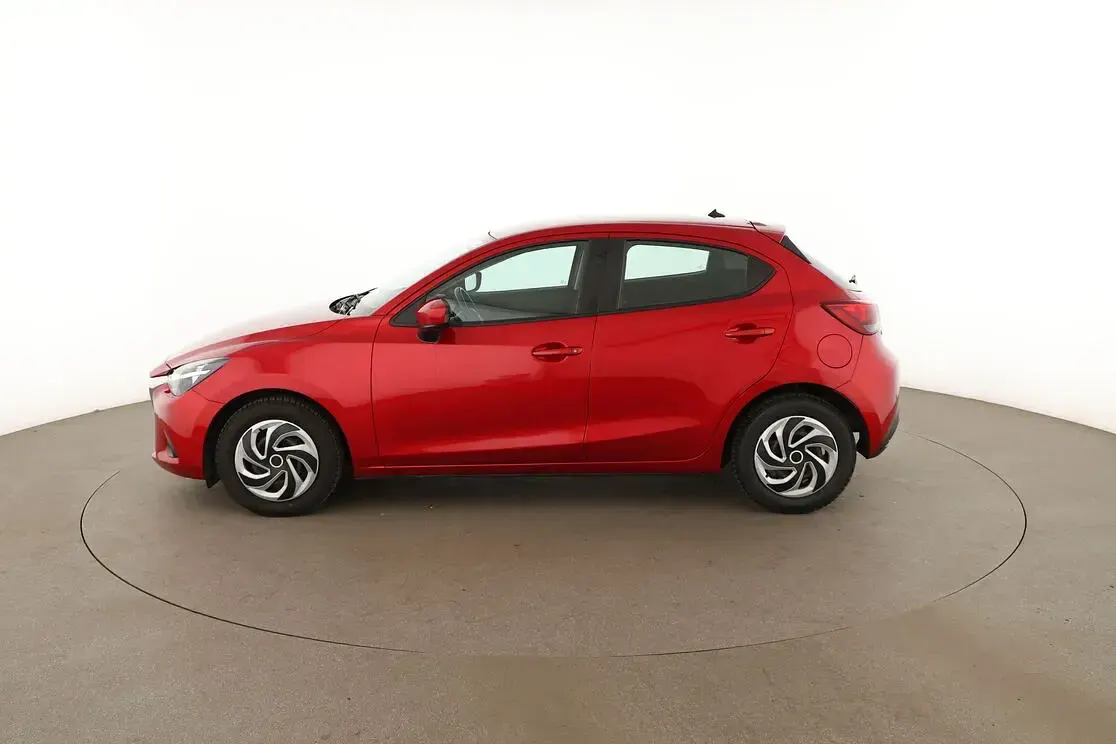 Gebraucht Mazda 2 Center-Line 75 PS (55 kW) 2016 Rot Limousine