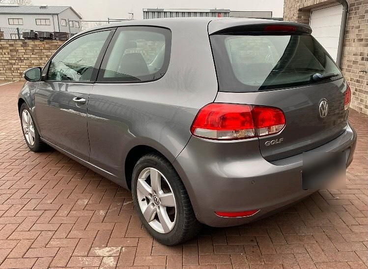 Gebraucht VW Golf 80 PS (58 kW) 2009 Grau Coupé