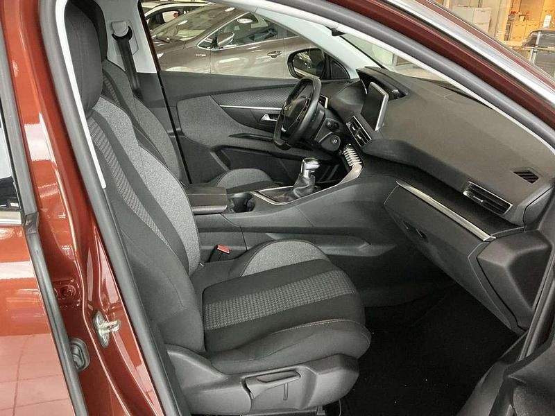 Gebraucht Peugeot 3008 Active 131 PS (96 kW) 2018 Braun SUV