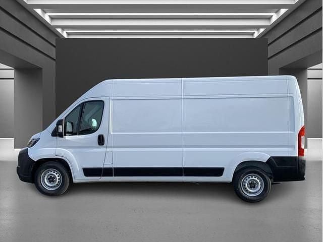 Neu Opel Movano 140 PS (102 kW) 2025 Van
