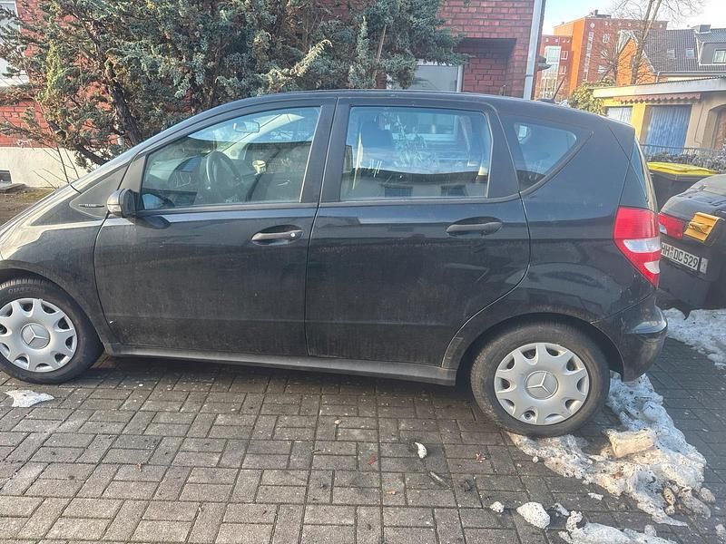 Schwarz Gebraucht 2004 Mercedes A150 Kleinwagen | 1.300 € (Fairer Preis) - Bild 1/4