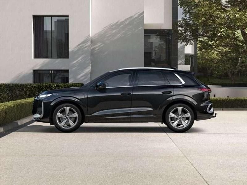 Neu Audi Q3 272 PS (200 kW) 2026 Mythosschwarz metallic SUV