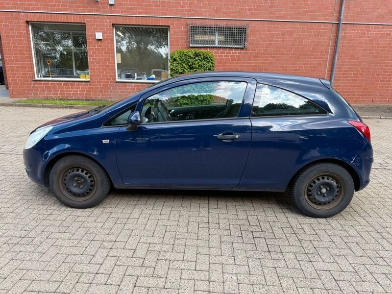 Gebraucht Opel Corsa Selection 69 PS (50 kW) 2010 Blau Kleinwagen