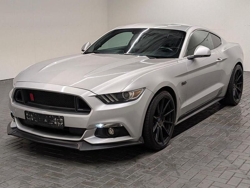 Brightsilbermet. Gebraucht 2016 Ford Mustang GT Coupé | 27.980 € (Fairer Preis) - Bild 1/4