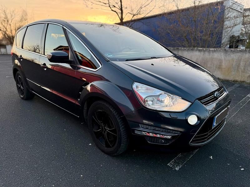 Gebraucht Ford S-MAX Titanium 203 PS (149 kW) 2010 Grau Van / Kleinbus