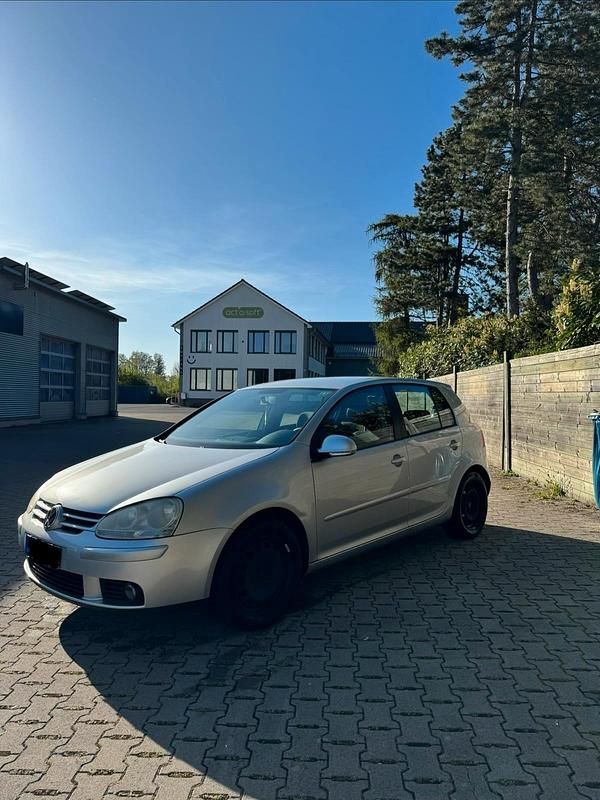 Brugt VW Golf V 101 HK (74 kW) 2007 Sølv Hatchback