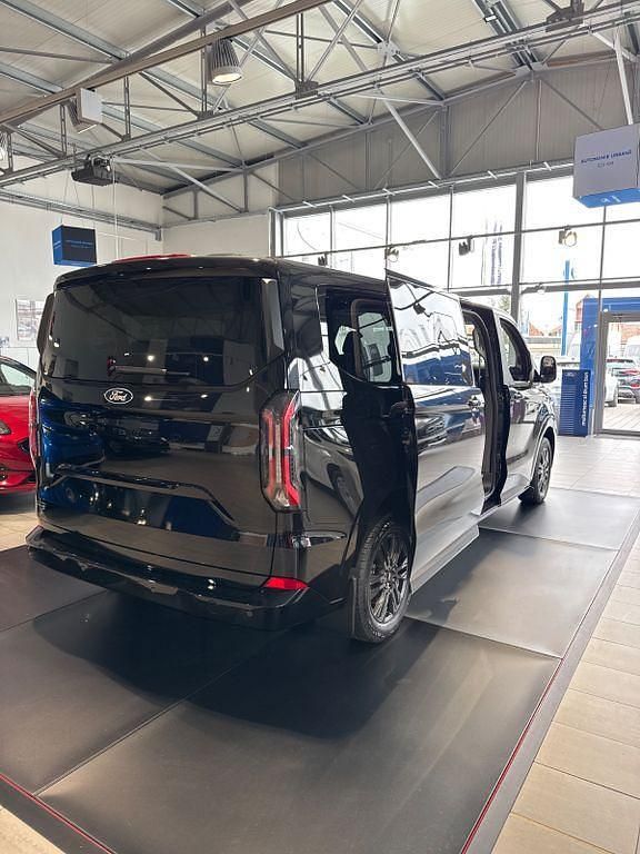 Neu Ford Tourneo 160 kW (218 PS) 2025 Schwarz Van / Kleinbus