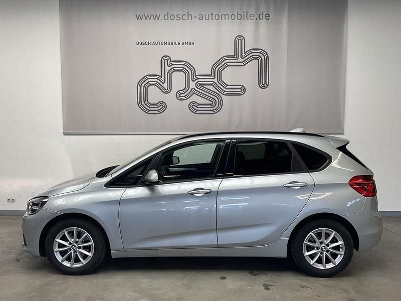 Gebraucht BMW 216 Active Tourer Advantage 116 PS (85 kW) 2016 Silber Van / Kleinbus