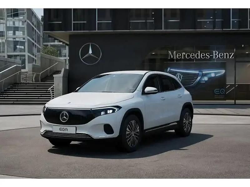 Gebraucht Mercedes EQA300 167 kW (228 PS) 2025 Weiss unilack polarweiss SUV