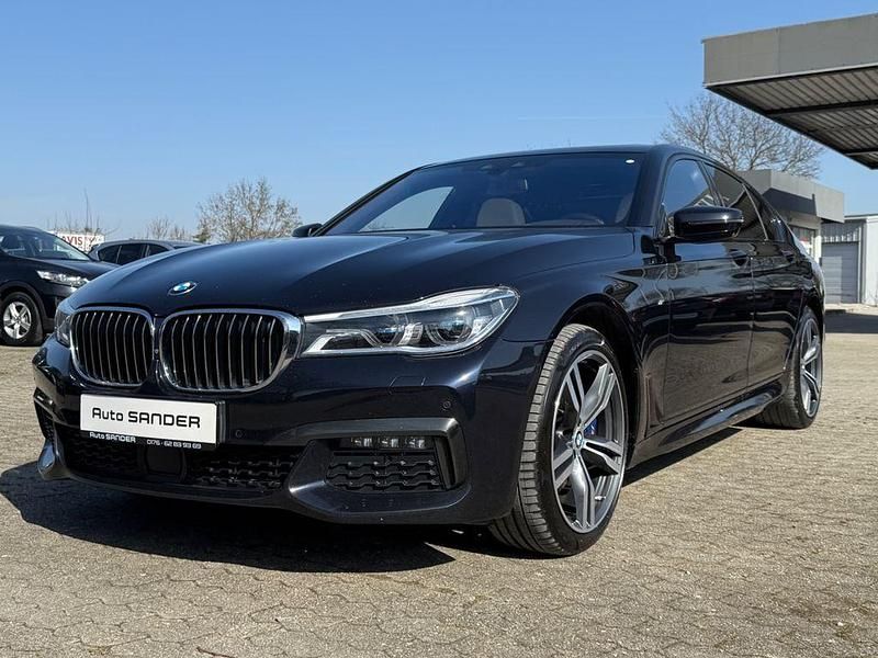 Gebraucht BMW 750 M Sport 400 PS (294 kW) 2019 Schwarz Limousine
