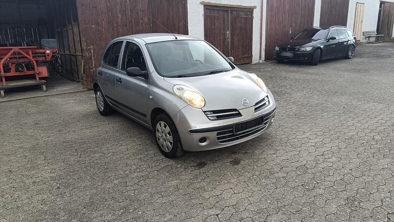 Grau Gebraucht 2005 Nissan Micra Kleinwagen | 500 € (Superpreis) - Bild 1/4