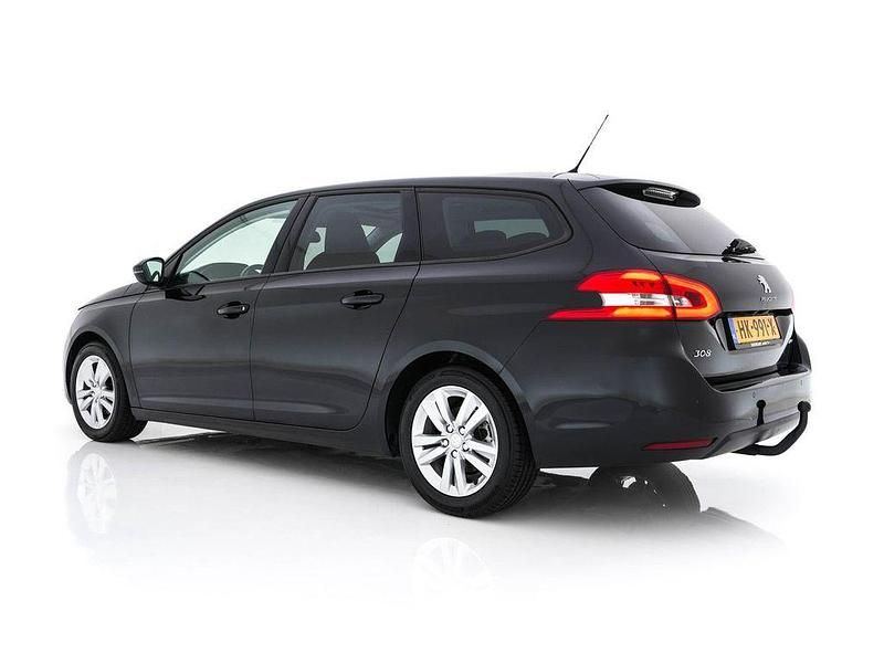 Gebraucht Peugeot 308 120 PS (88 kW) 2015 Schwarz Limousine