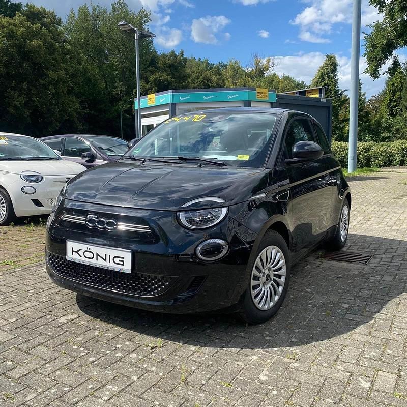 Onyx schwarz (10n) Gebraucht 2023 Fiat 500e Basis Kleinwagen | 24.470 € - Bild 1/4