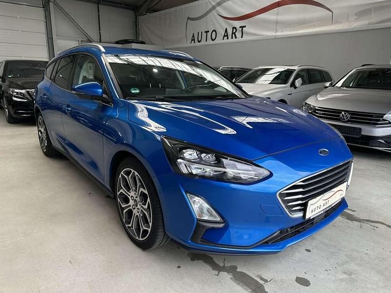 Blau Gebraucht 2020 Ford Focus Titanium Kombi | 16.500 € (Fairer Preis) - Bild 1/4