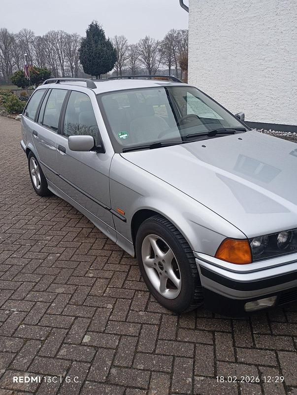 Gebraucht BMW 320 150 PS (110 kW) 1997 Silber Kombi